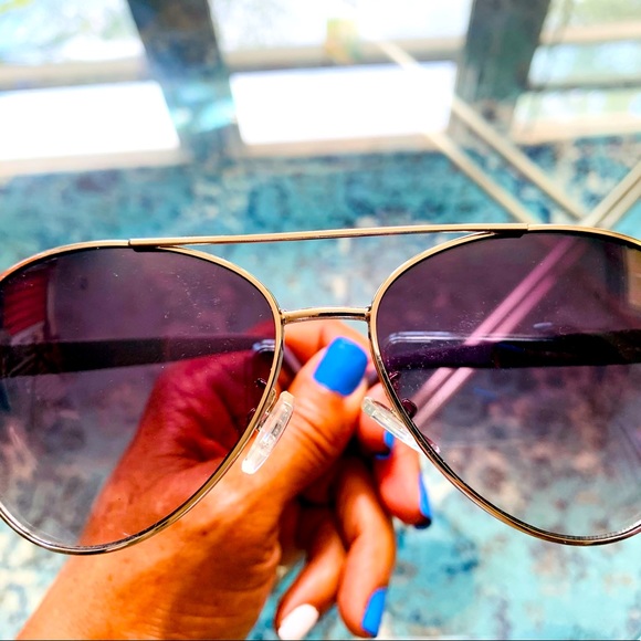 ✨Vince Camuto✨Silver & Gray Aviator Sunglasses (VC596; 165 mm) W/Gray Logo Case - Picture 5 of 15